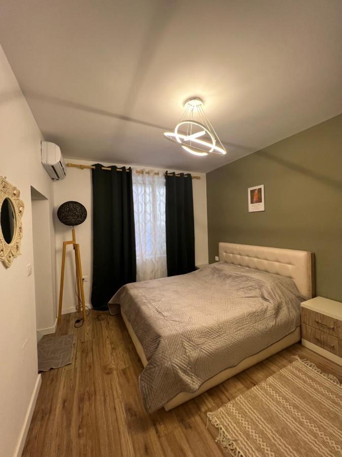 New Bazaar Cane Apartment 3 Tirana Exterior foto