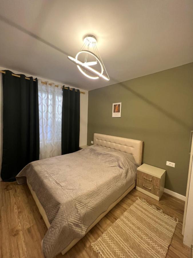 New Bazaar Cane Apartment 3 Tirana Exterior foto